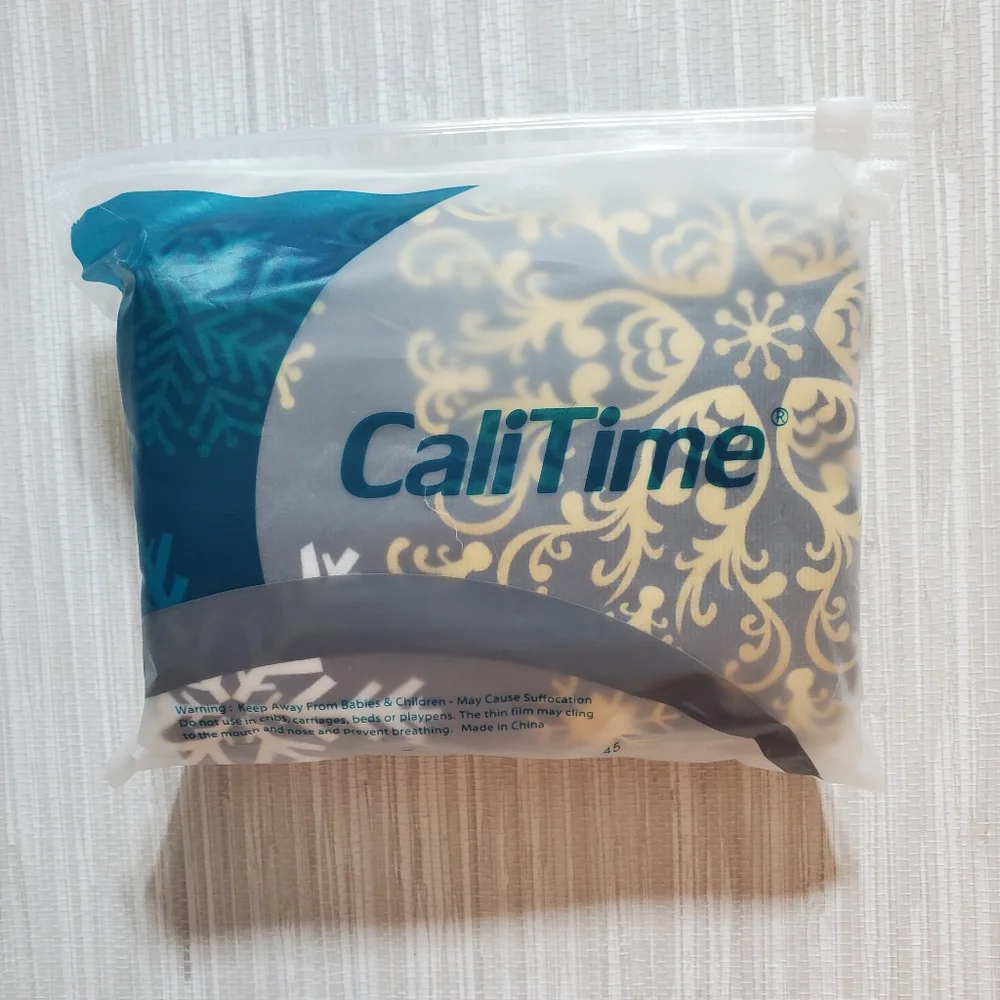 2 Cozy Fleece Throw Pillow Covers 17.5